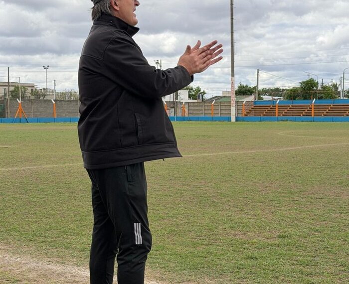 Guillermo Giraudo, tras clasificar a semis con Ateneo Vecino: «Logramos hablar todos el mismo idioma y ahora vamos por el título»